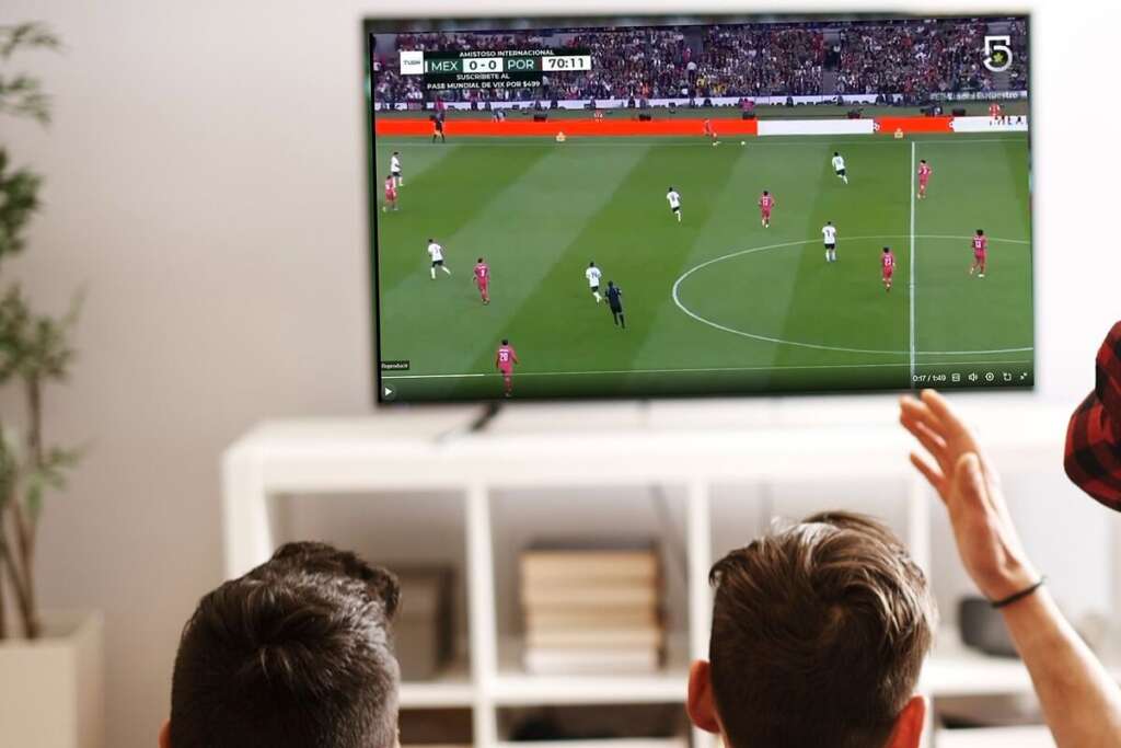 Otra vez tunden a Televisa por los anuncios, ahora en transmisión del México - Portugal