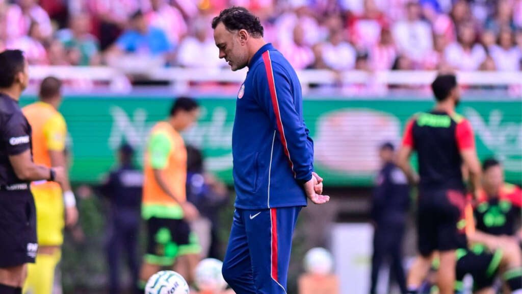 Gabriel Milito no lo contempló y Chivas pierde a un jugador tras dos jornadas del Apertura 2026